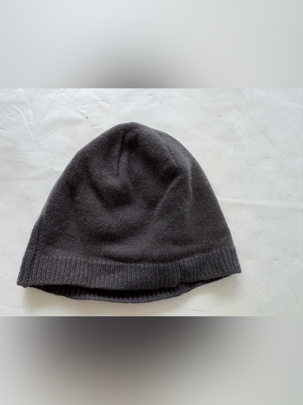 100 % wool Men's grey Knit Beanie Hat - Lightweight Warmth